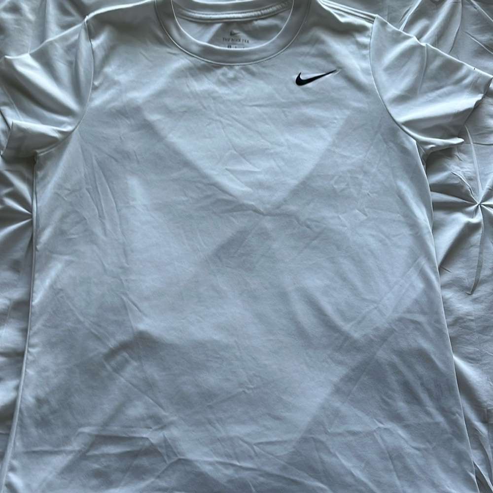 nike work out t shirt, medium, white